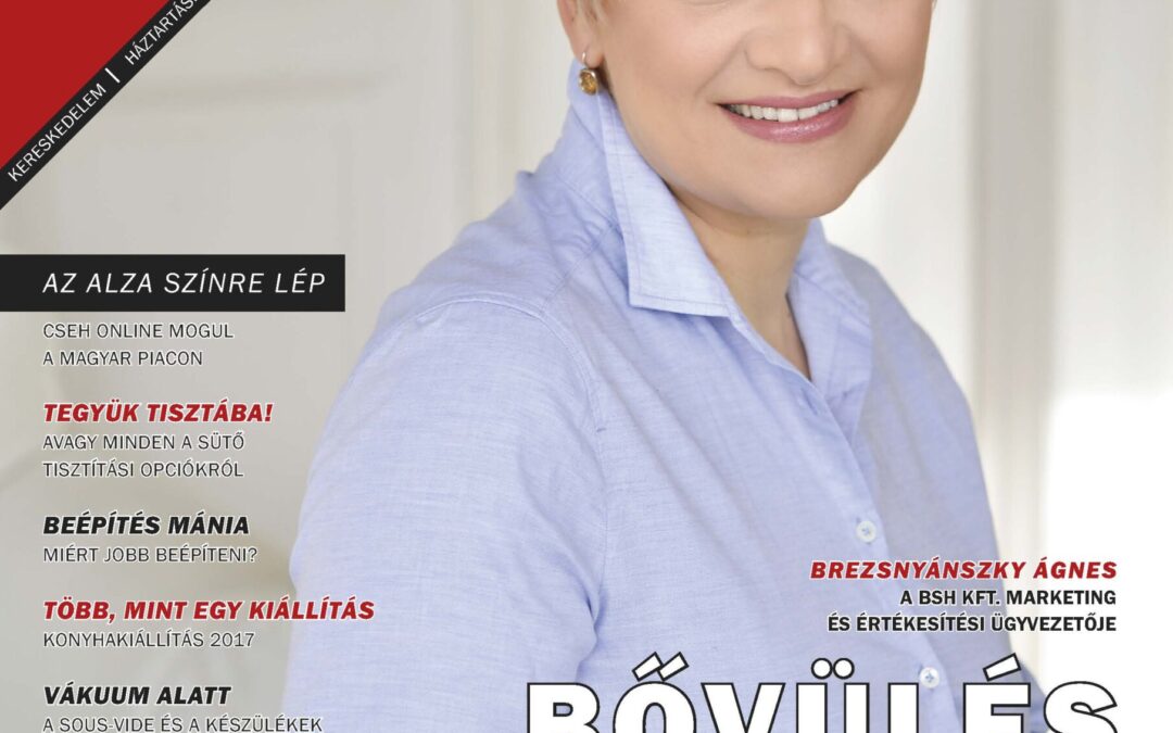 Március 2017