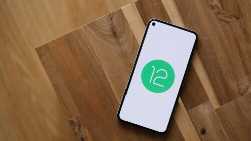 Itt az Android 12