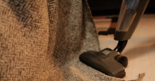 Felegyenesedtek az álló porszívók – Termékválogatás vezeték nélküli álló porszívókból