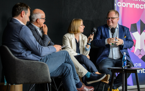 Megvitatták az e-kereskedelmet