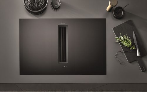 Teljesség feketében